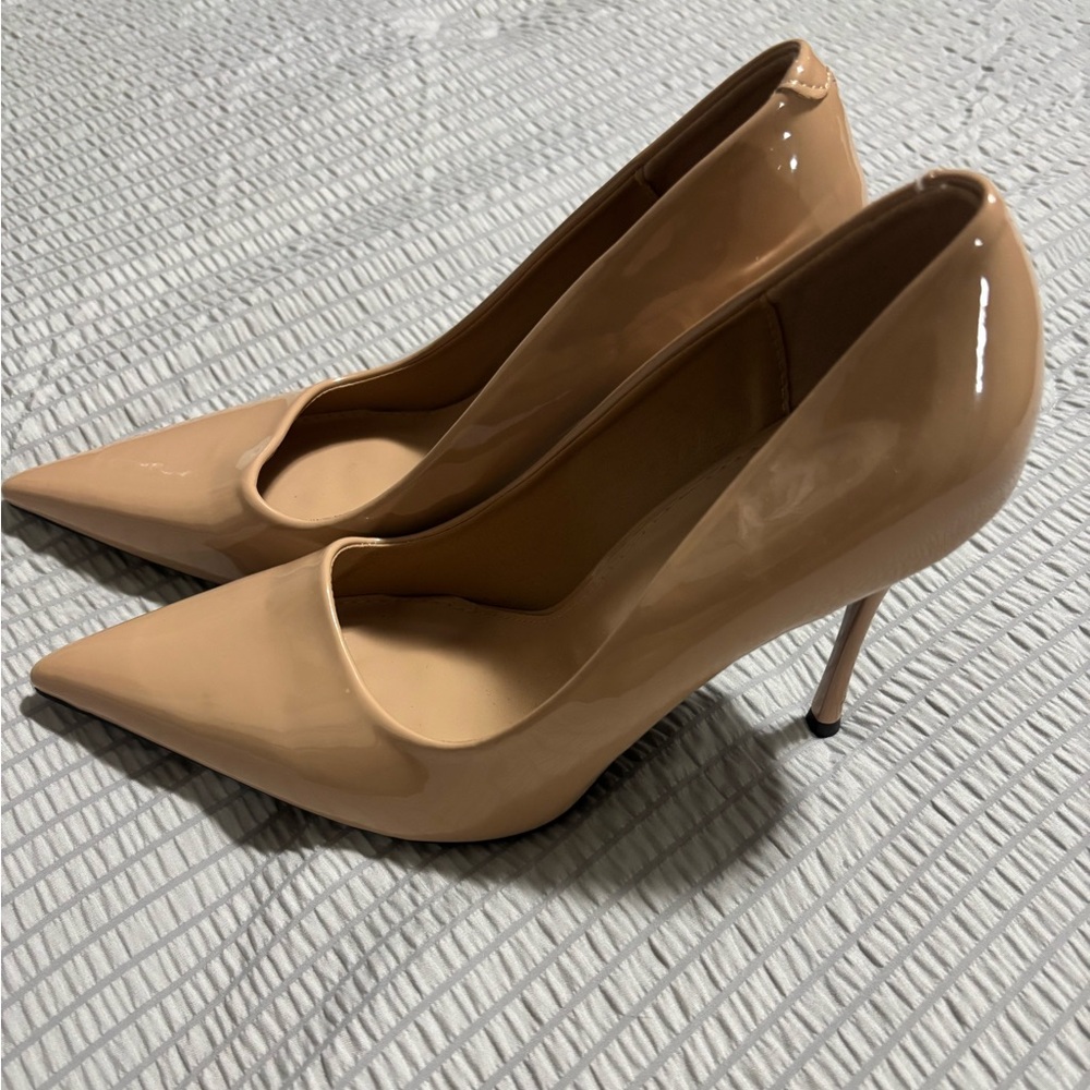 SHEIN Nude patent heels size 41 (9.5)never used (no box)
